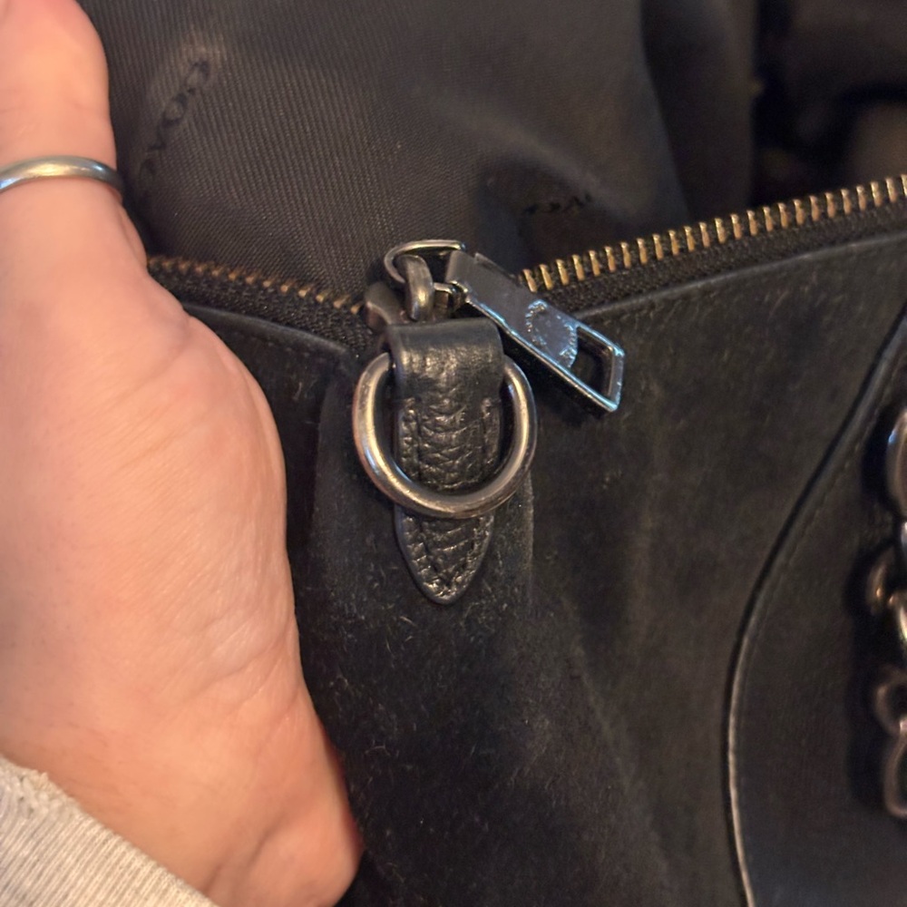 COACH Chain Prairie Black Pebbled Leather & Suede Satchel EUC - Picture 15 of 15